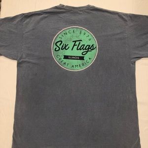 Vintage six flags shirt size XL
